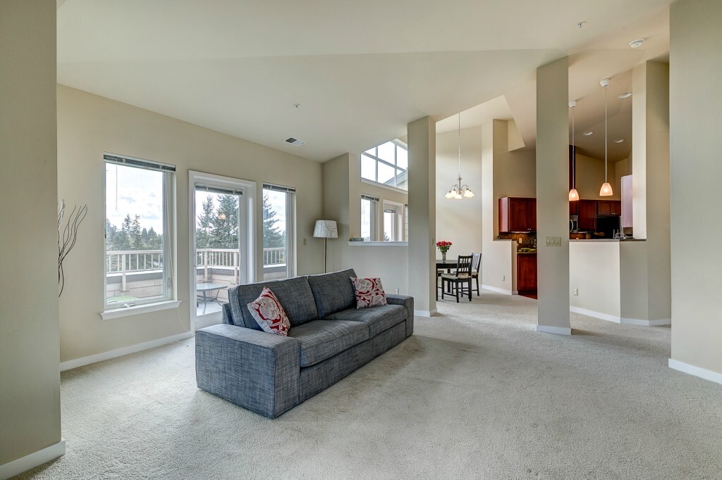 Property Photo:  2222 152nd Ave NE  Ph 09  WA 98052 