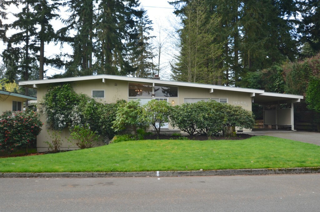 Property Photo: 14243 SE 14th St WA 98007
