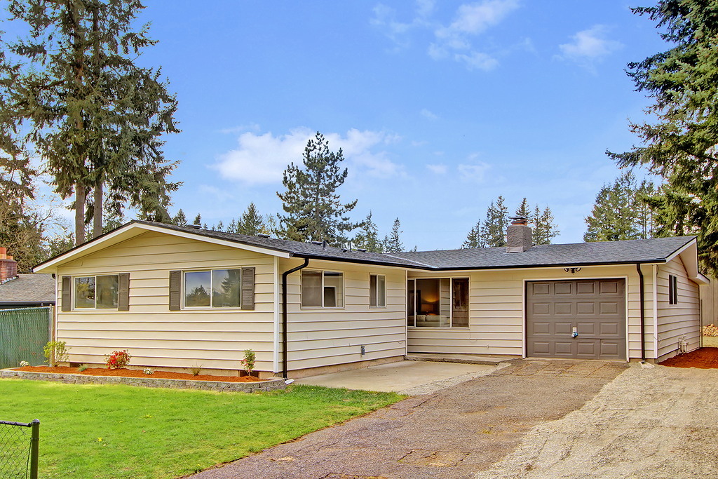 Property Photo:  17212 SE 265th St  WA 98042 