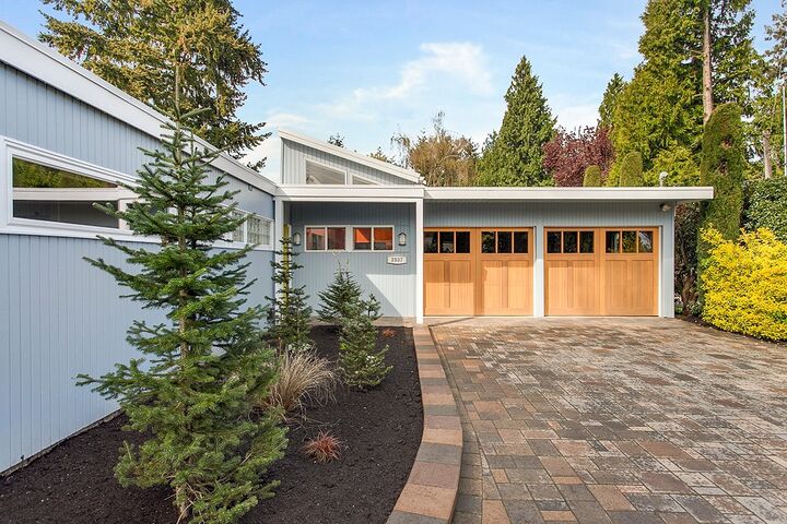 Property Photo:  2937 74th Ave SE  WA 98040 