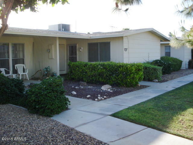 Property Photo: 9948 W Palmeras Drive AZ 85373