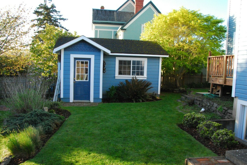 Property Photo:  628 Madison St  WA 98368 