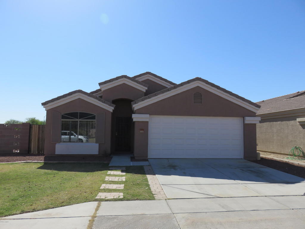 Property Photo: 15981 W Larkspur Drive AZ 85338