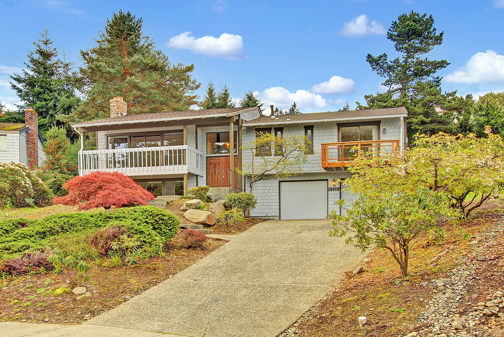 Property Photo:  15019 SE 49th St  WA 98006 