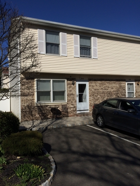 Property Photo:  1533 E 2nd St, Unit D12  NJ 07076 