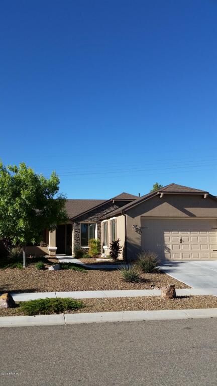 Property Photo:  1038 N Hobble Strap Street  AZ 86314 