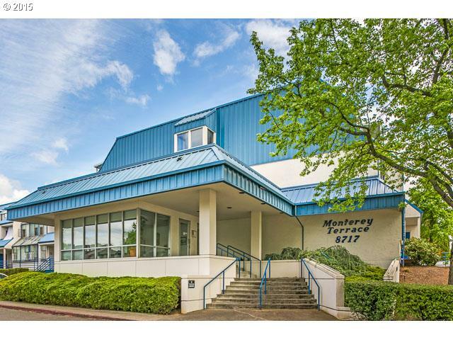 Property Photo: 8717 SE Monterey Ave 102 OR 97086