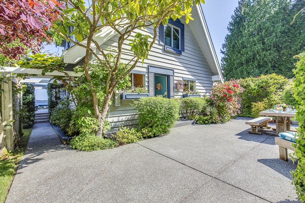 Property Photo:  3290 Wheeler St NE  WA 98370 