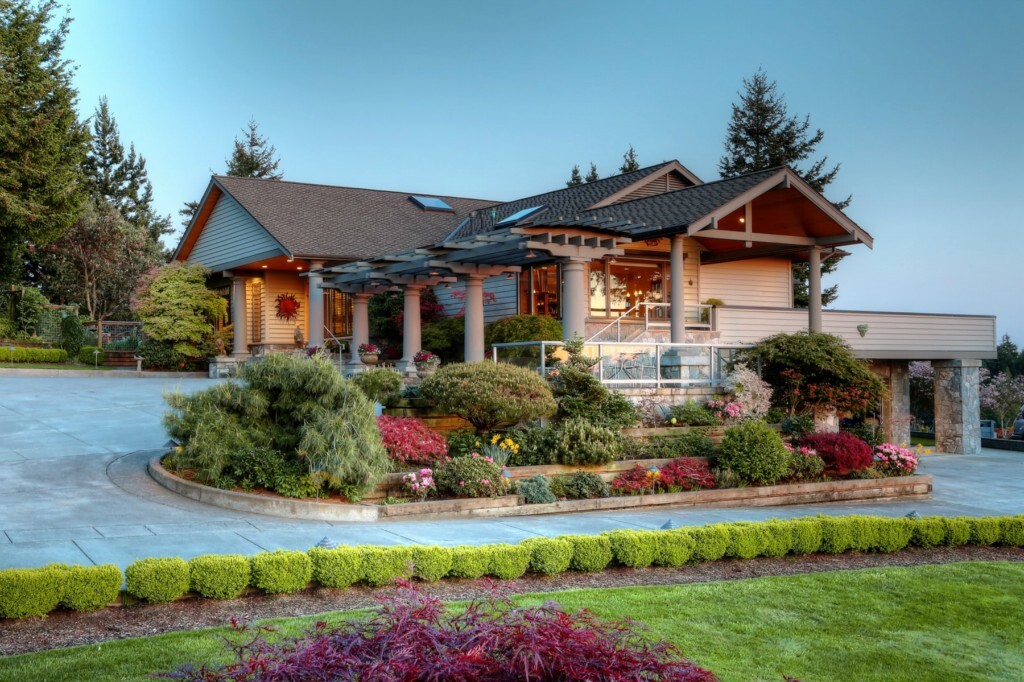 Property Photo: 419 S Clarkwood Dr WA 98225