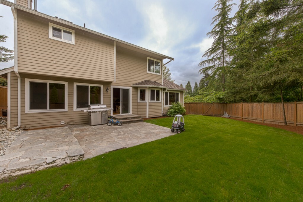 Property Photo:  11949 NE 168th St  WA 98011 