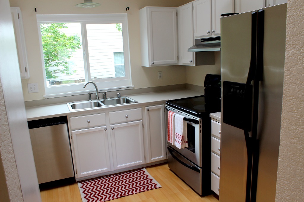 Property Photo:  2204 SE 186th Place  WA 98012 