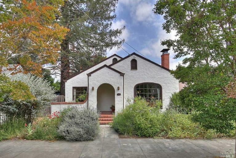 Property Photo: 823 Howard Street CA 95404