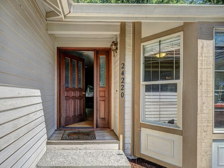 Property Photo:  24220 NE 5th Place  WA 98074 