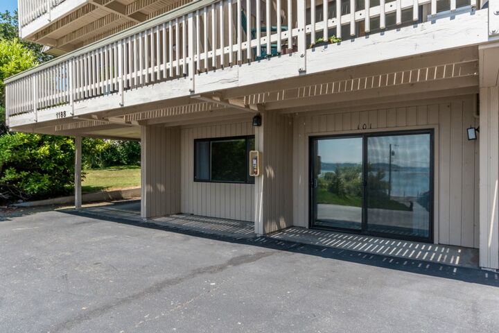 Property Photo:  1188 SE Pioneer Wy 101  WA 98277 