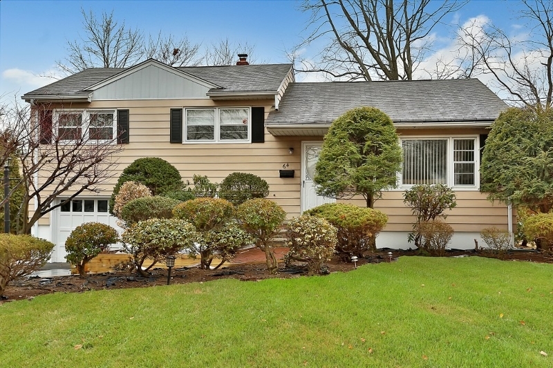 Property Photo:  64 Bush Pl  NJ 07652 