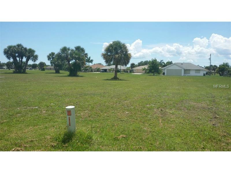 547 W Cashew  Punta Gorda FL 33955 photo