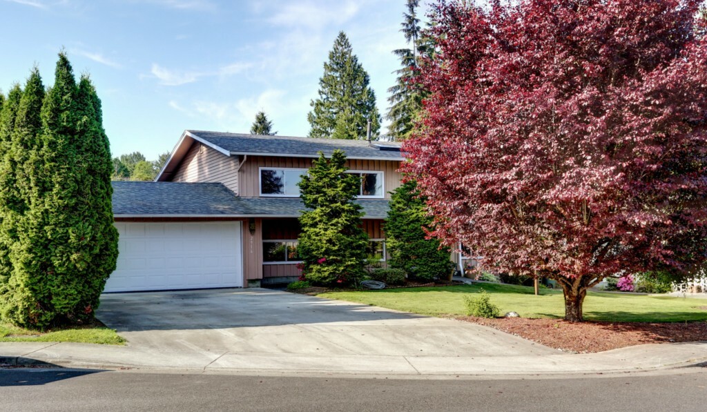 Property Photo:  2916 Kenoyer Ct  WA 98229 