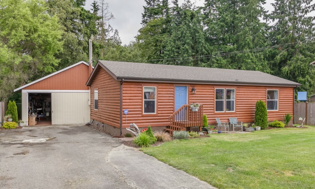 Property Photo: 1014 Gary Lane WA 98282