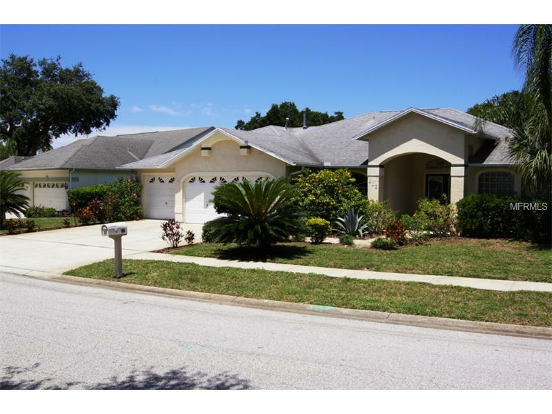 Property Photo: 718 Hidden Lake Drive FL 34689