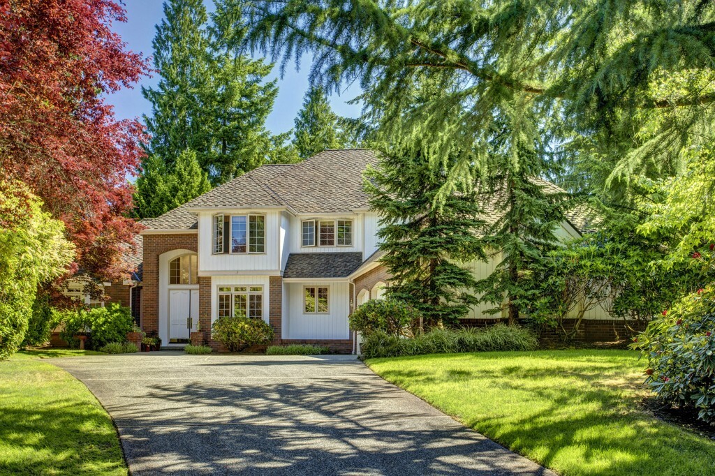 Property Photo: 3324 258th Ave SE WA 98075