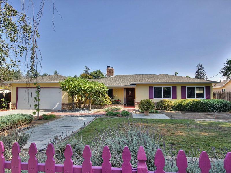 Property Photo:  1432 Fallen Leaf Lane  CA 94024 