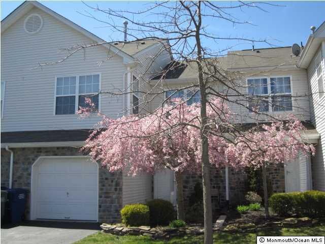 Property Photo:  8 Nutmeg Court  NJ 07753 