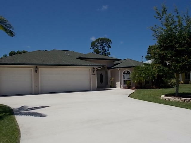 Property Photo:  2081 SW Kasim Terr  FL 34953 