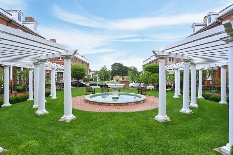 Property Photo: 8 Bellcourt Pl NJ 07039