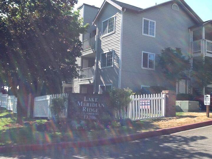 Property Photo:  13306 SE 272nd St I202  WA 98042 