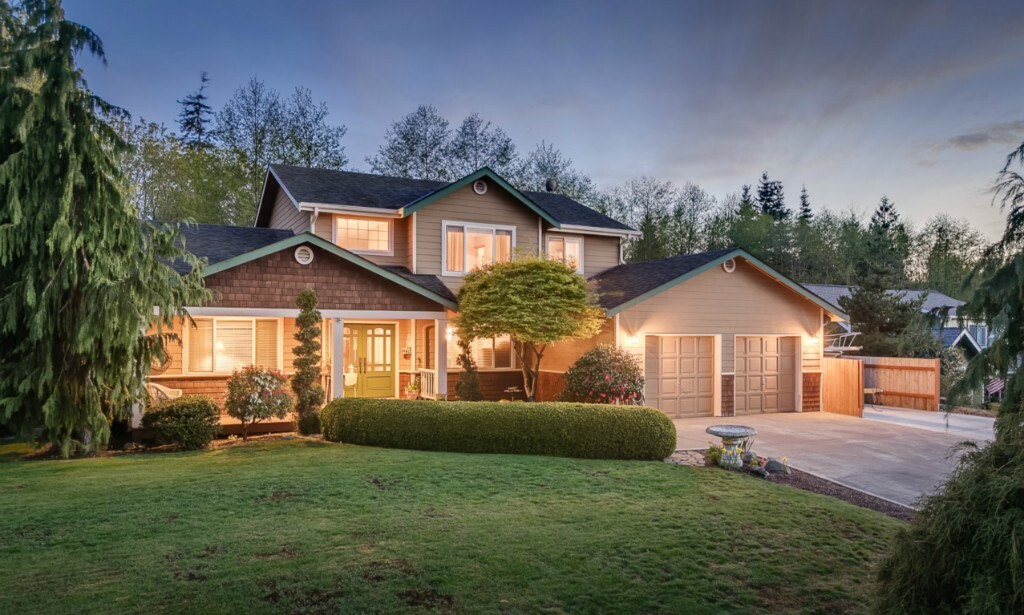 Property Photo: 335 Alta Via Dr WA 98282