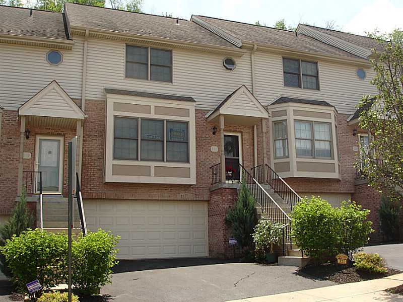Property Photo: 321 Woodcrest Drive PA 15108