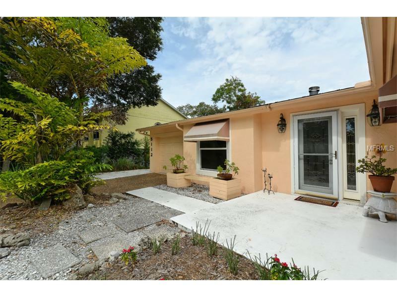 Property Photo:  5112 Oakmont Place  FL 34242 