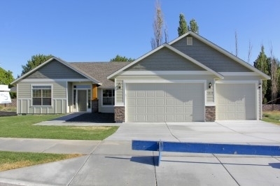 Property Photo: 1411 S Clara Rd WA 99016