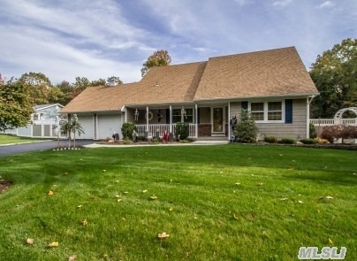 Property Photo:  