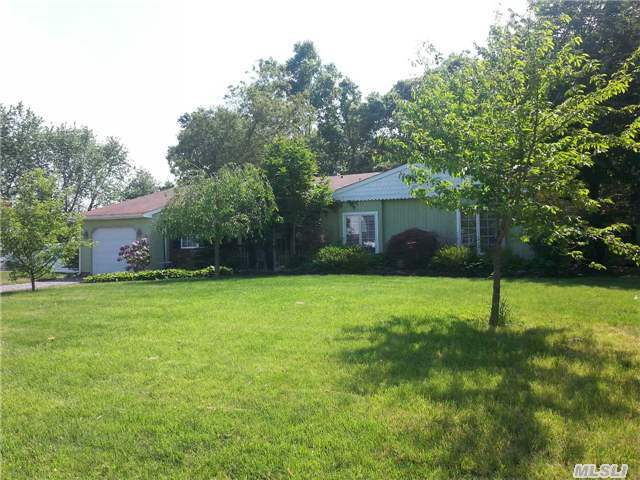 Property Photo: 6 Hillcrest Place NY 11766