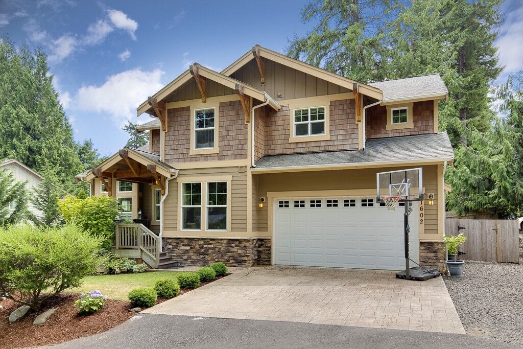 Property Photo:  1602 Kitsap Lake Rd  WA 98312 