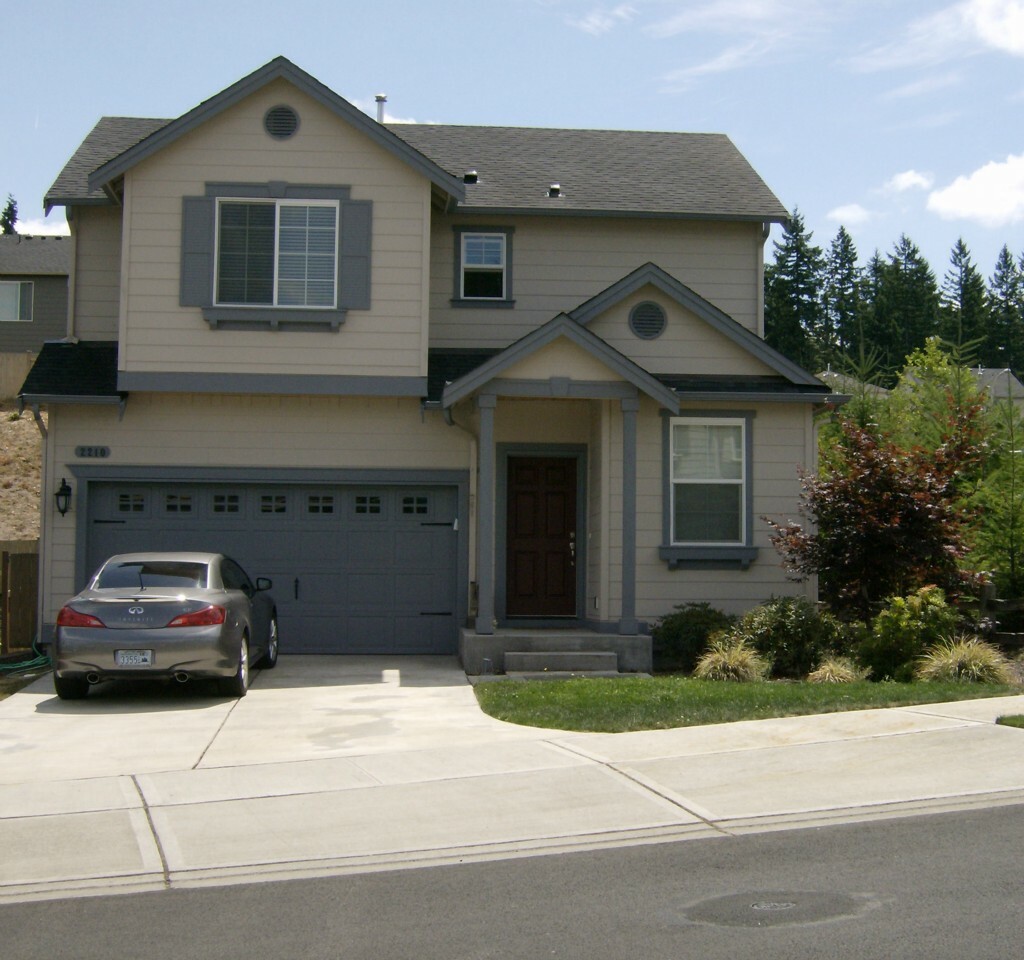 Property Photo:  2210 55th St SE  WA 98092 