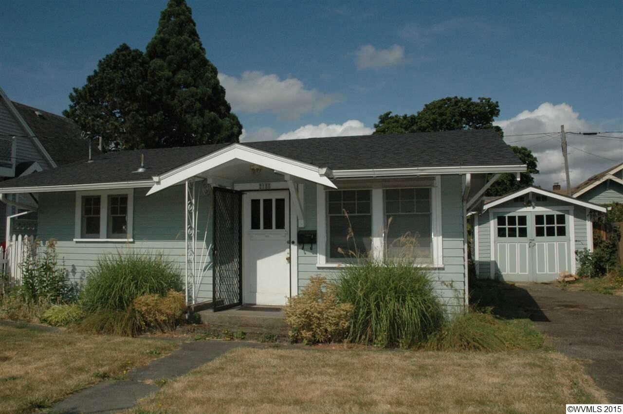 Property Photo:  2185 Myrtle Av NE  OR 97301 