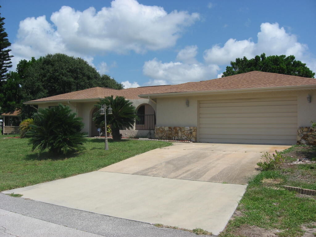 Property Photo: 37 San Jose Drive FL 32176