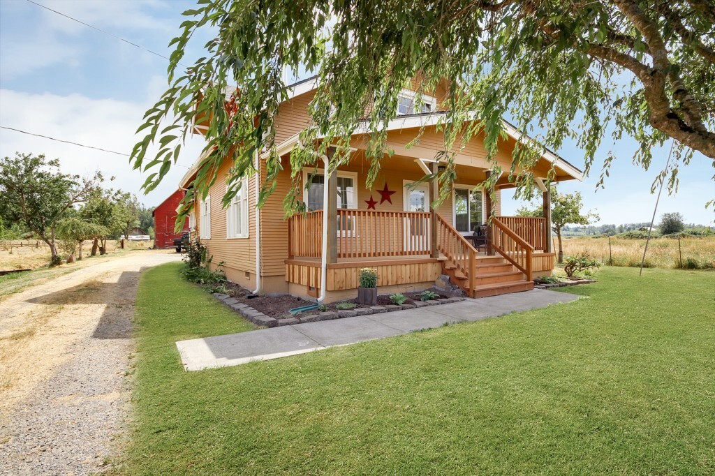 Property Photo: 27104 96th St E WA 98321