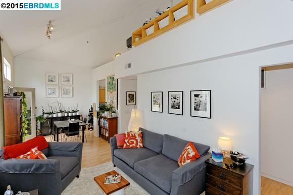 Property Photo:  425 28th St 201A  CA 94609 