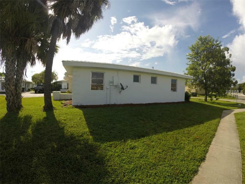 Property Photo:  8961 Abbey Court  FL 34287 