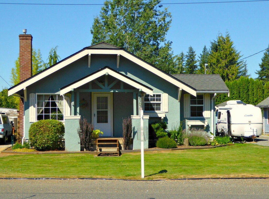 Property Photo:  2506 Cedarwood Ave  WA 98225 