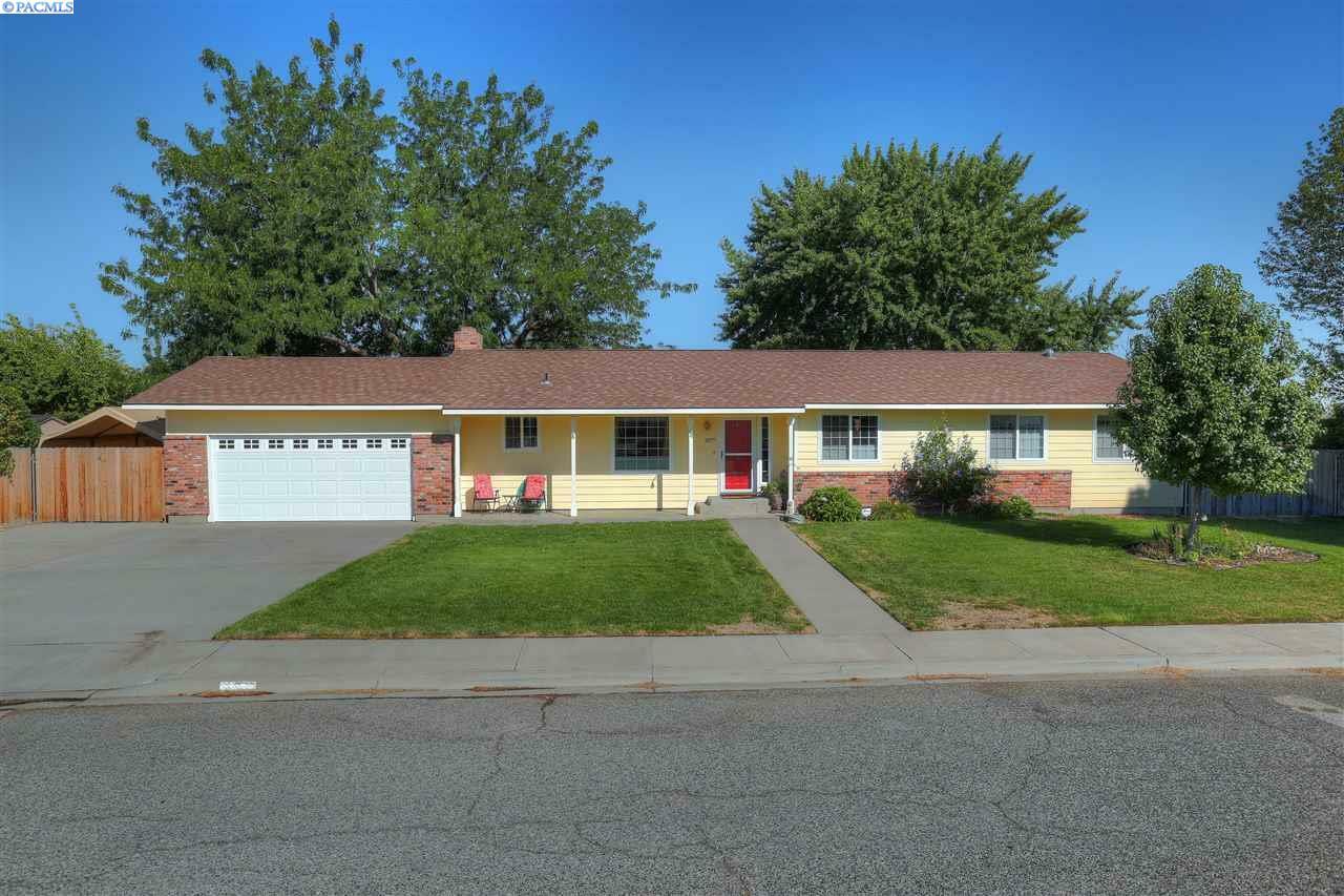 Property Photo:  1877 Birch Ave  WA 99354 