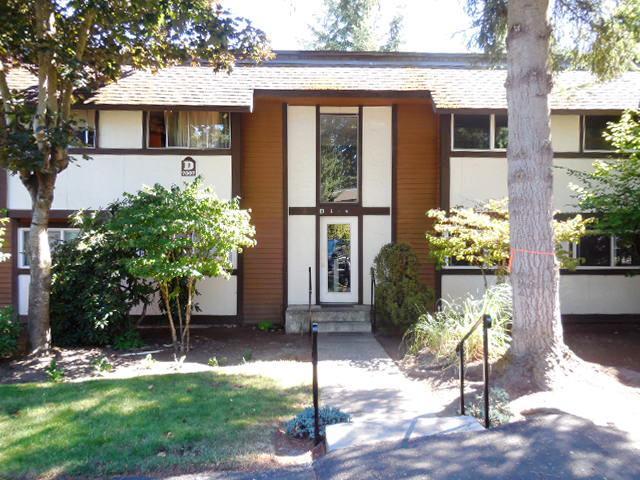 Property Photo: 7307 224th St SW D-4 WA 98026