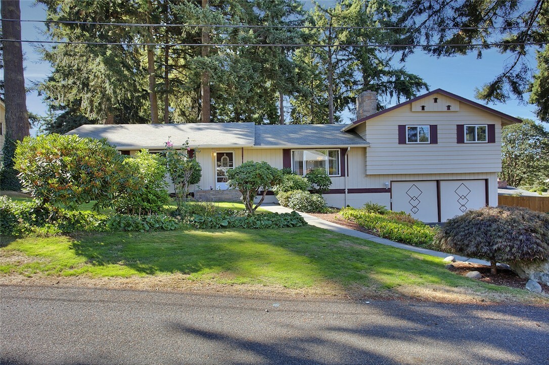 Property Photo:  2608 90th St S  WA 98499 