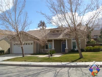 Property Photo:  1832 Amberidge Way  CA 93551 