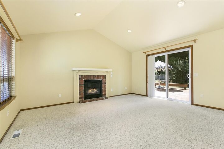 Property Photo: 15432 87th Dr NW WA 98292