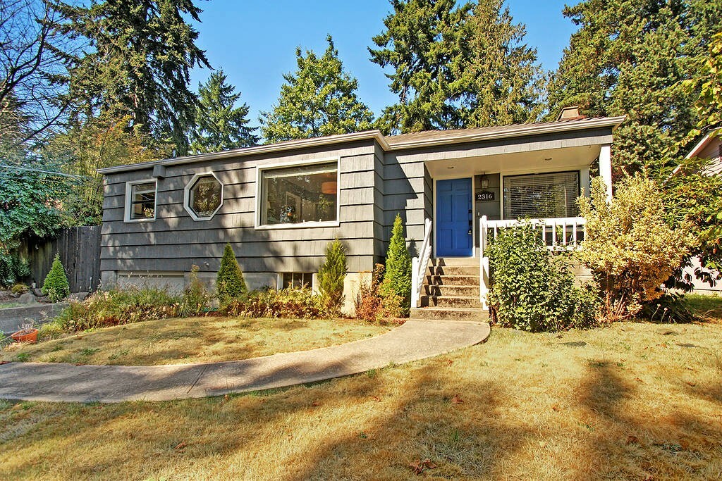 Property Photo:  2316 NE 102nd St  WA 98125 