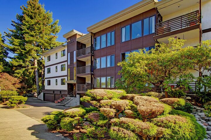 3505 W Government Wy 103  Seattle WA 98199 photo